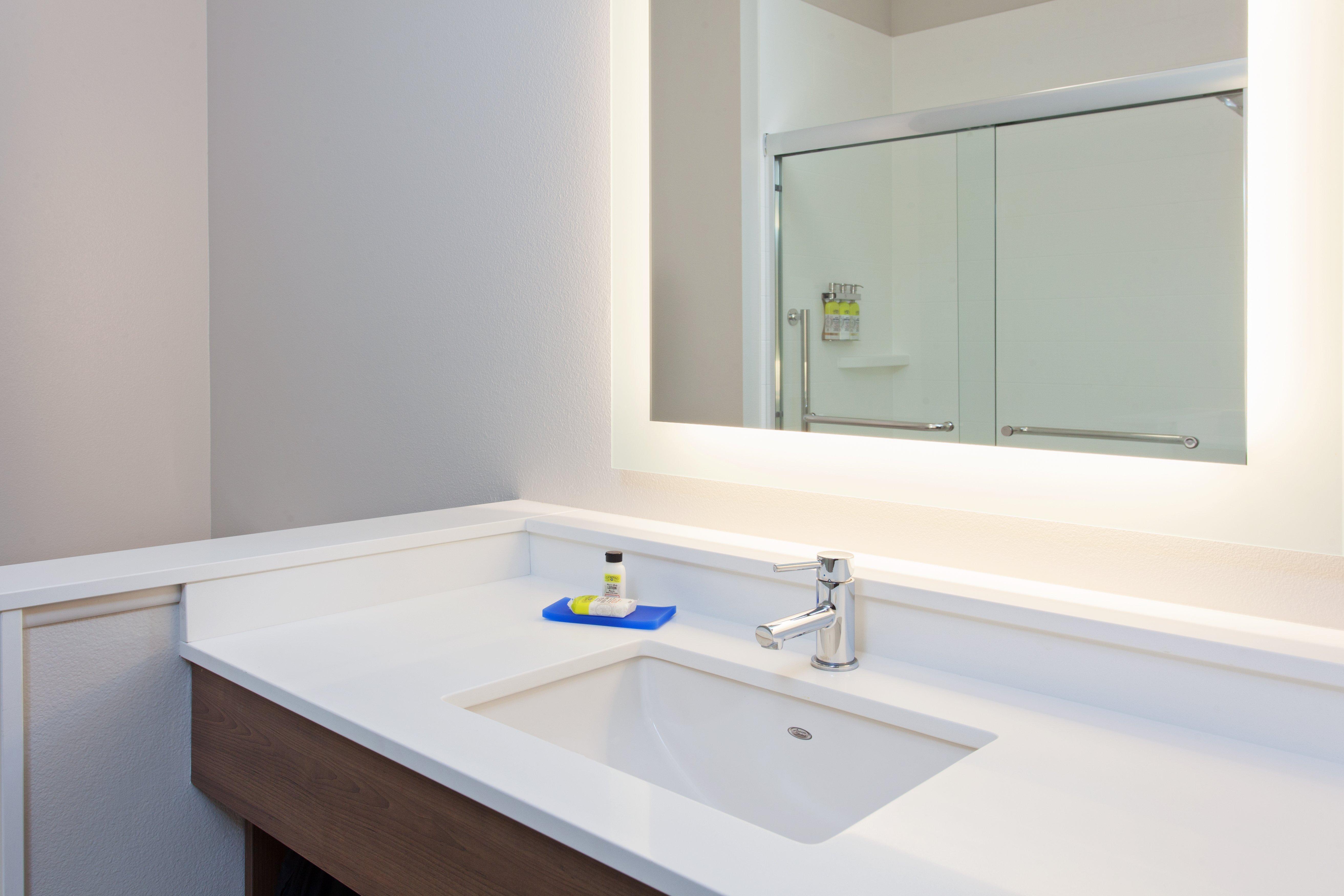 Holiday Inn Express & Suites - Moses Lake By Ihg Buitenkant foto
