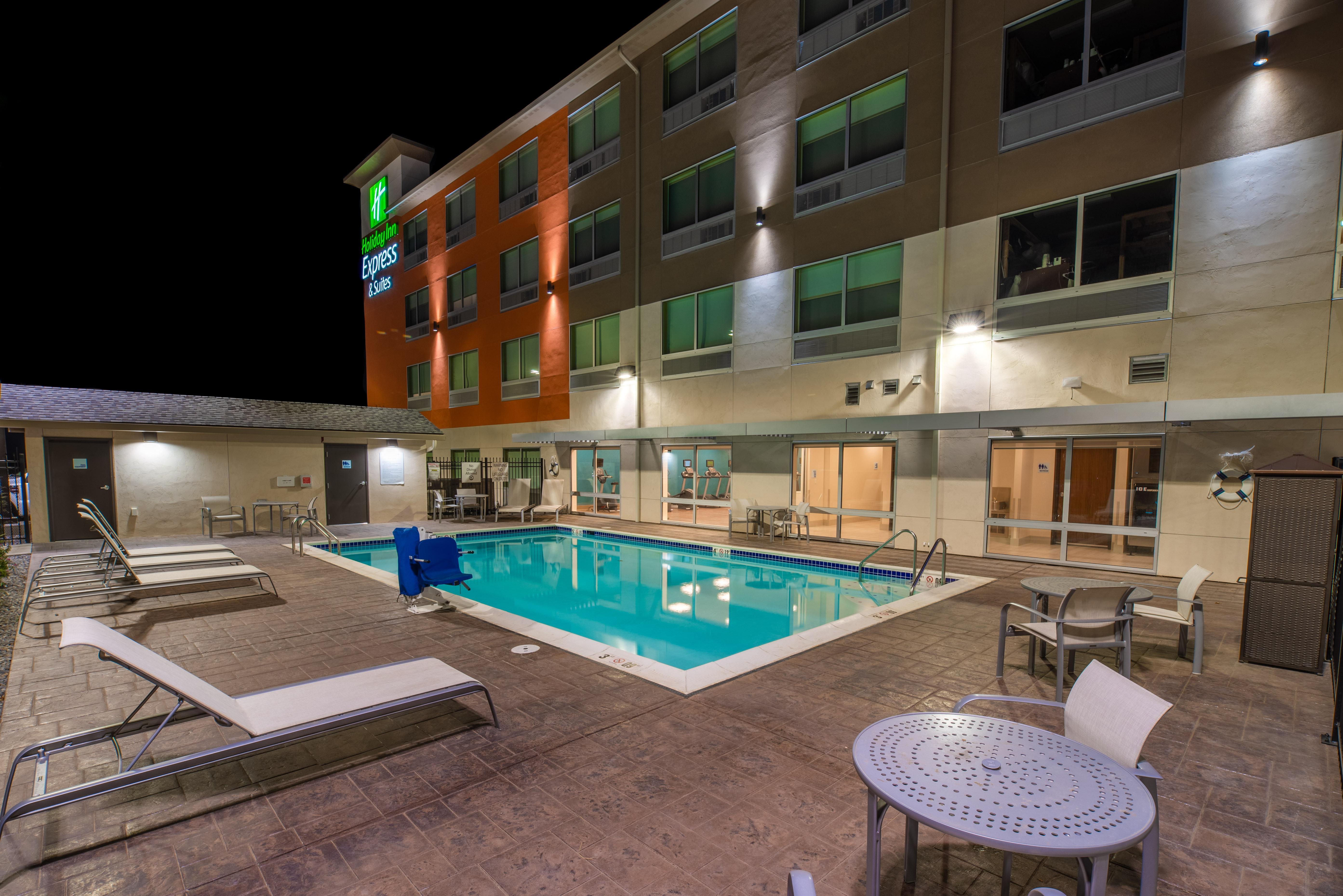 Holiday Inn Express & Suites - Moses Lake By Ihg Buitenkant foto