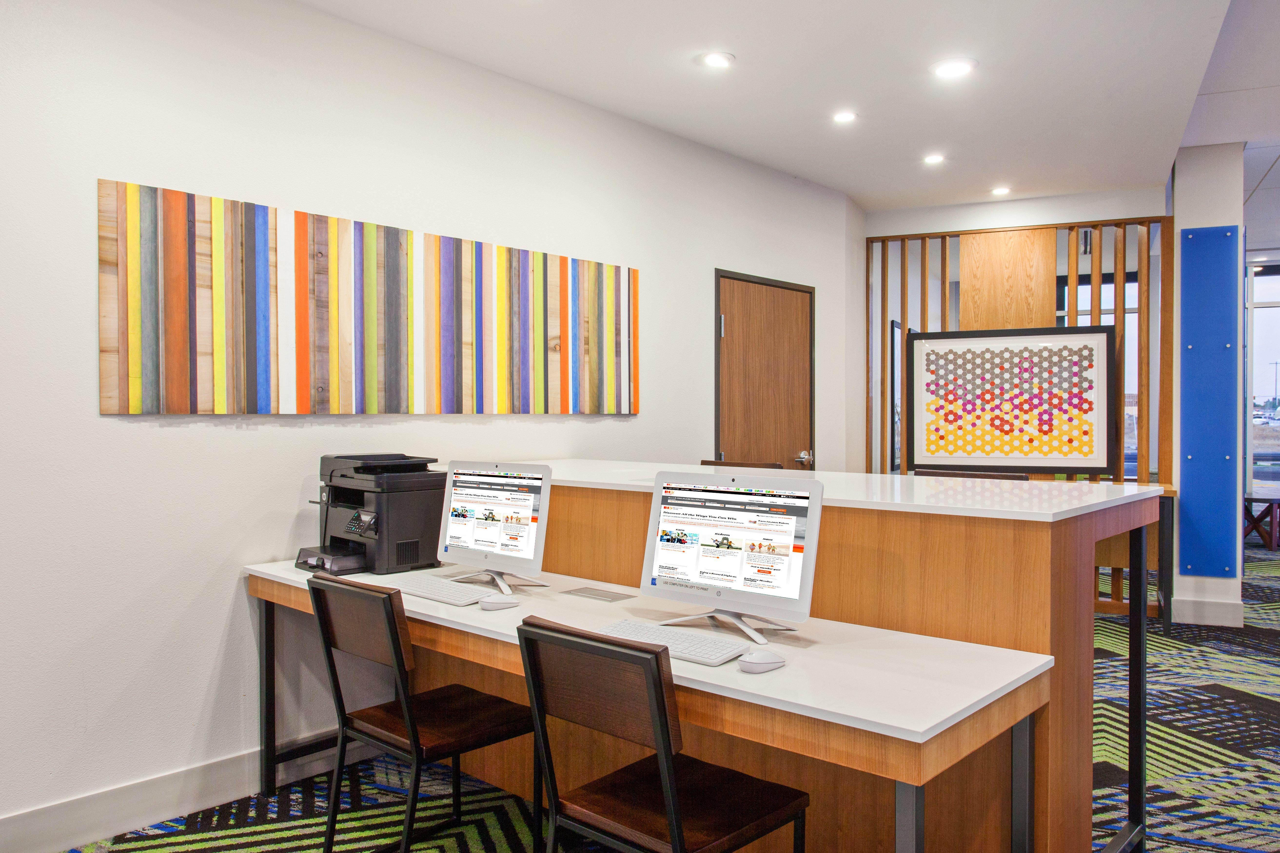 Holiday Inn Express & Suites - Moses Lake By Ihg Buitenkant foto