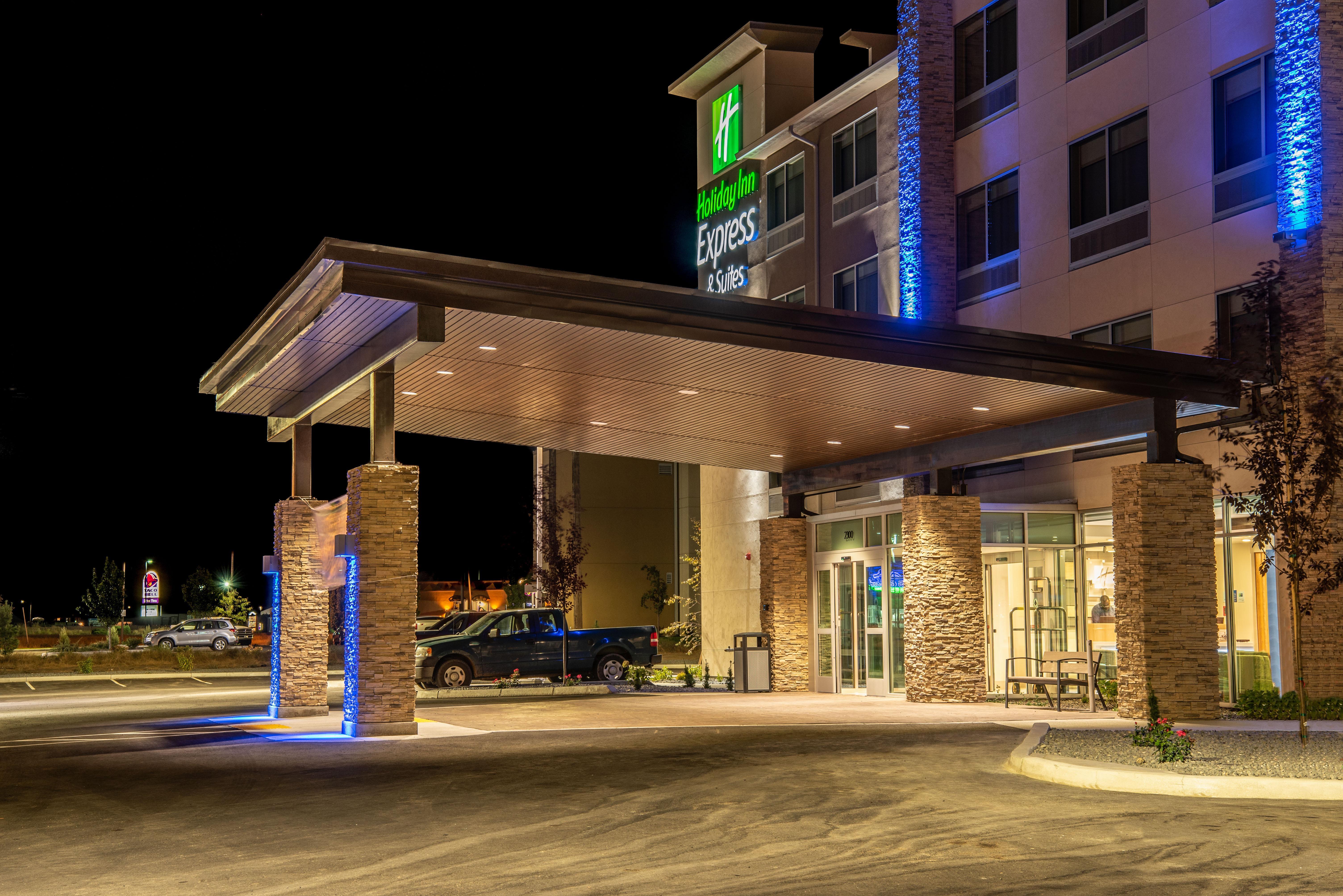Holiday Inn Express & Suites - Moses Lake By Ihg Buitenkant foto